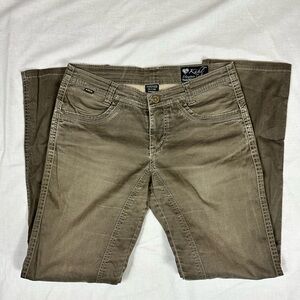 Kuhl Women's Low Rise Pants in Moss Green